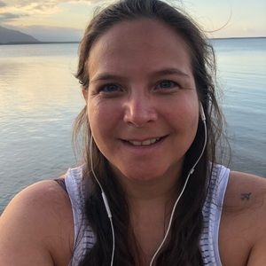 Meet your Posher, Alyne